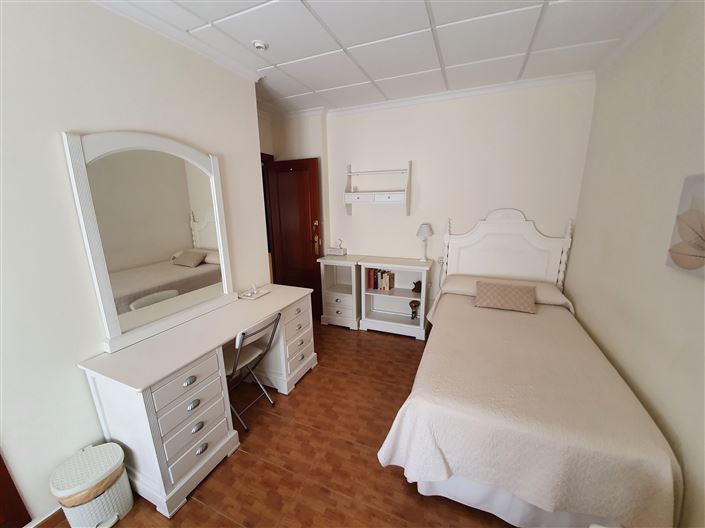 Image No.22-Maison de campagne de 10 chambres à vendre à Monóvar