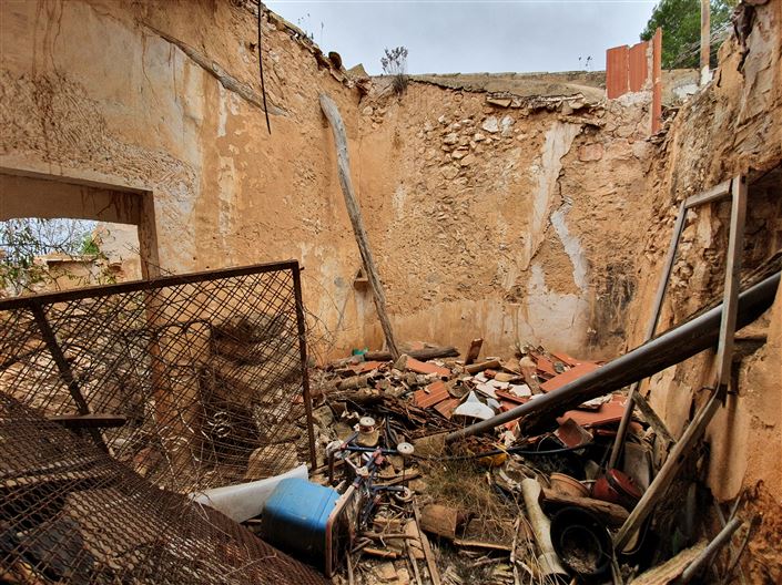 Image No.19-2 Bed Country House for sale