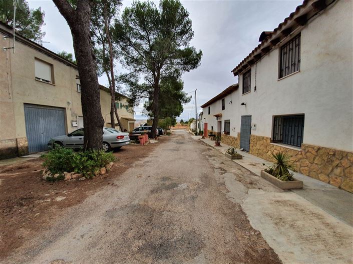 Image No.2-2 Bed Country House for sale