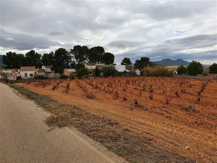 Image No.24-2 Bed Country House for sale