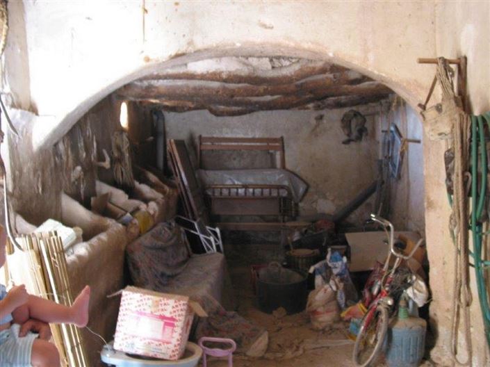 Image No.16-4 Bed Farmhouse for sale