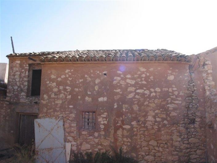 Image No.19-4 Bed Farmhouse for sale