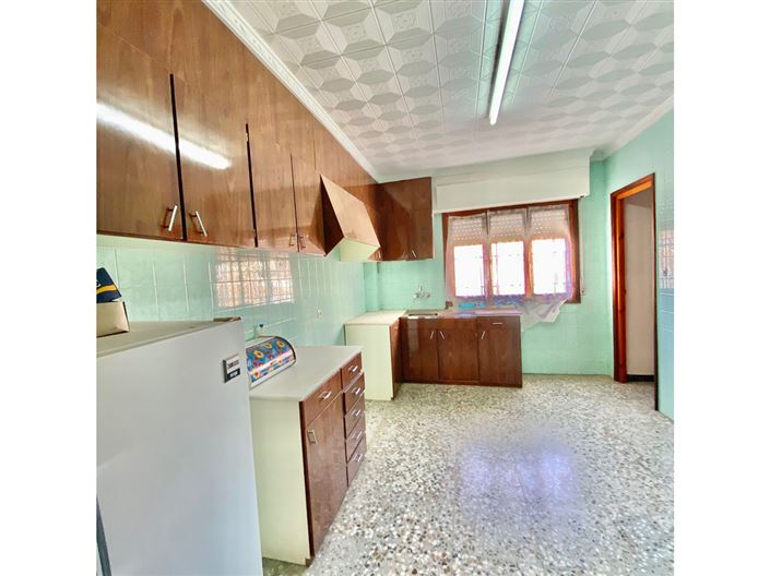 Image No.10-5 Bed Townhouse for sale