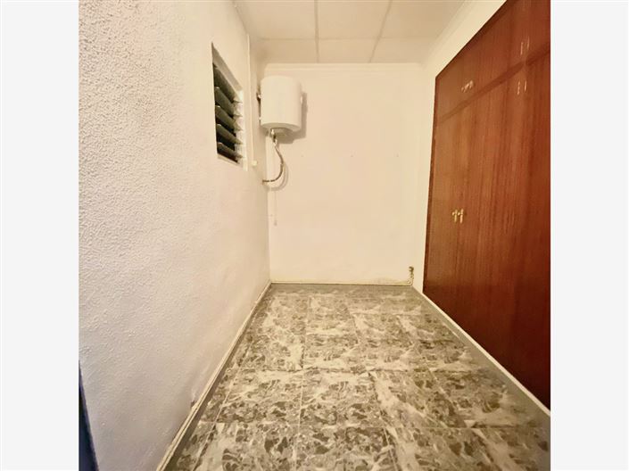 Image No.18-5 Bed Townhouse for sale