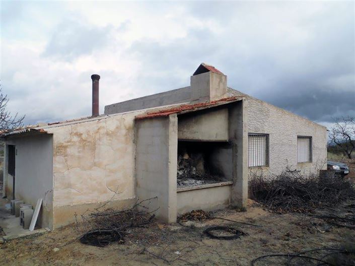 Image No.2-1 Bed Country House for sale