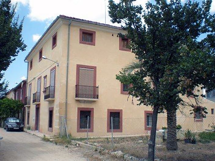 Image No.21-8 Bed Country House for sale