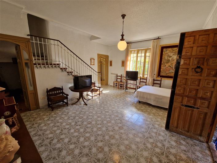 Image No.14-6 Bed Country House for sale