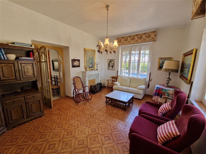 Image No.18-6 Bed Country House for sale