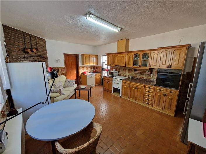 Image No.21-6 Bed Country House for sale