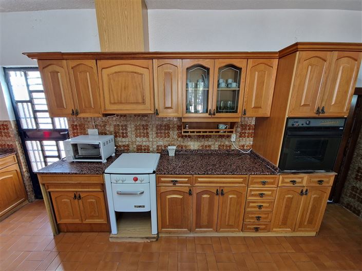 Image No.22-6 Bed Country House for sale