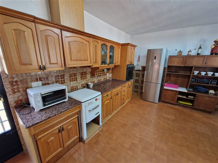 Image No.23-6 Bed Country House for sale