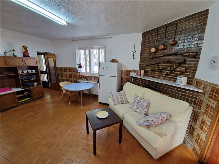 Image No.26-6 Bed Country House for sale