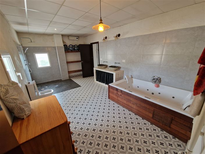 Image No.27-3 Bed Country House for sale