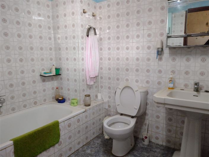 Image No.13-4 Bed Country House for sale