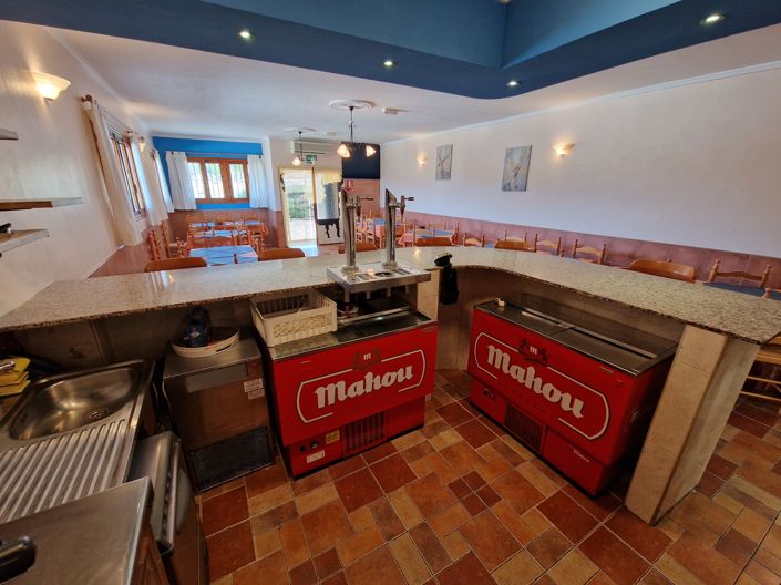 Image No.16-5 Bed Commercial for sale