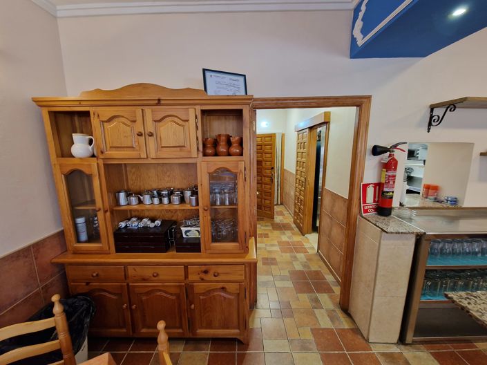 Image No.17-5 Bed Commercial for sale