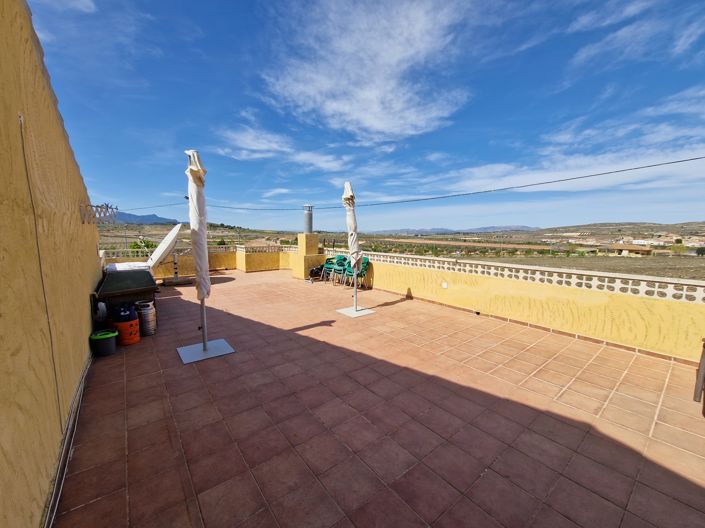 Image No.30-5 Bed Commercial for sale