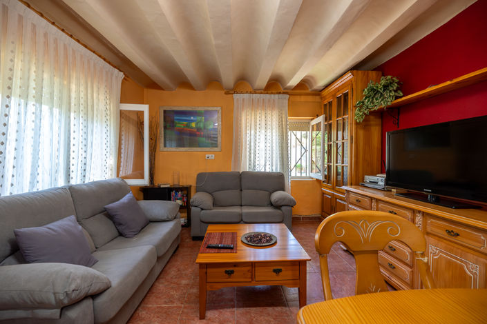 Image No.13-6 Bed Country House for sale