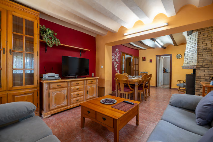 Image No.15-6 Bed Country House for sale