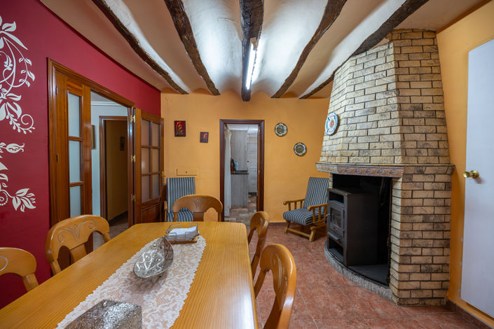 Image No.16-6 Bed Country House for sale