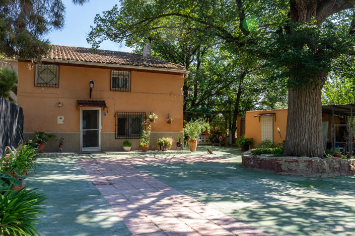 Image No.2-6 Bed Country House for sale