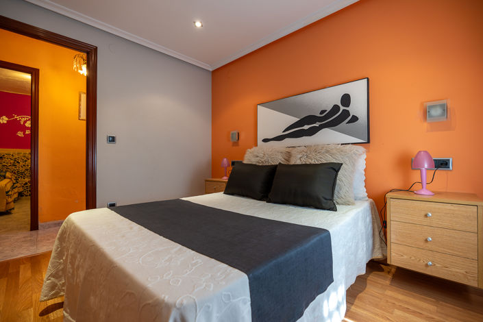 Image No.28-6 Bed Country House for sale