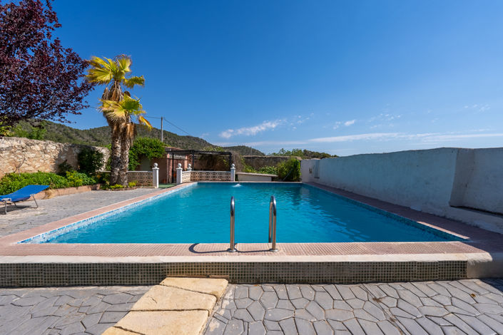 Image No.4-6 Bed Country House for sale