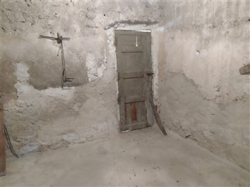 3081farmhouselaraja2230522112309f049dc79045e4
