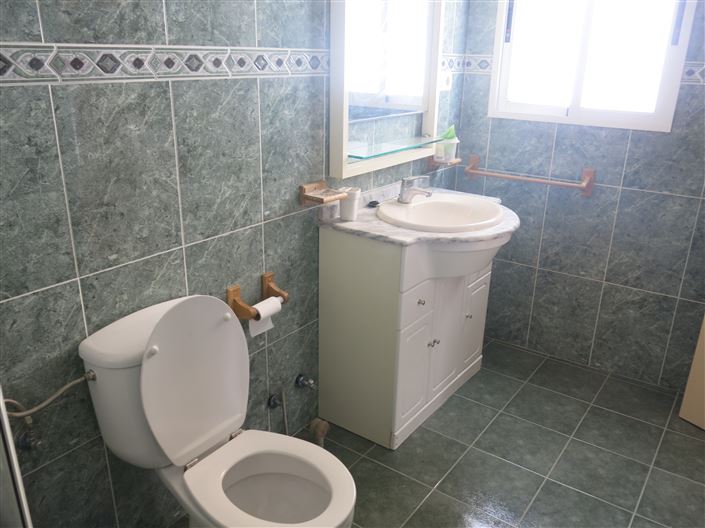 Image No.29-2 Bed Townhouse for sale