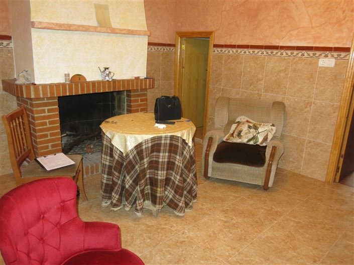 Image No.9-2 Bed Townhouse for sale