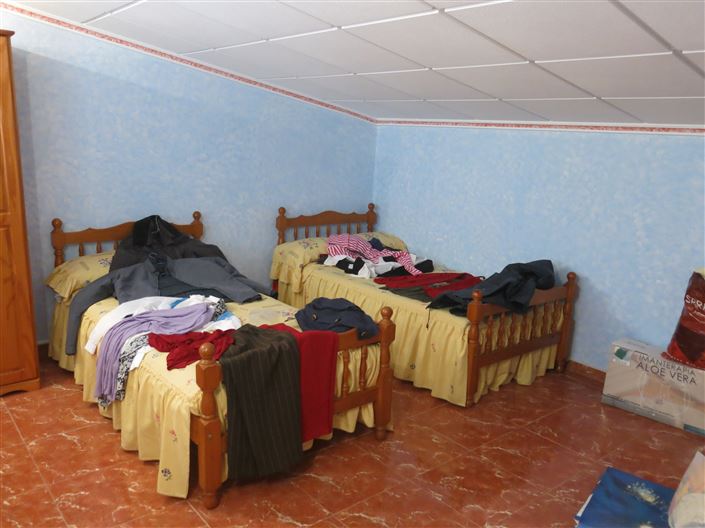 Image No.13-2 Bed Townhouse for sale