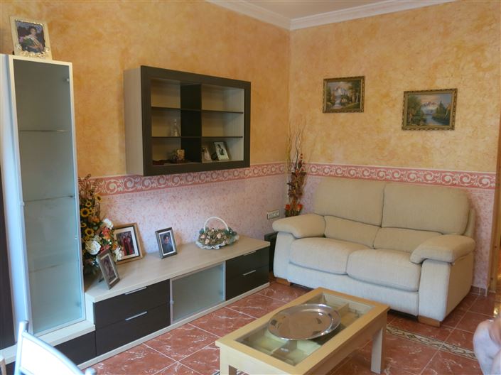 Image No.26-2 Bed Townhouse for sale