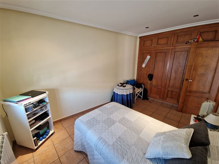 Image No.6-5 Bed Townhouse for sale