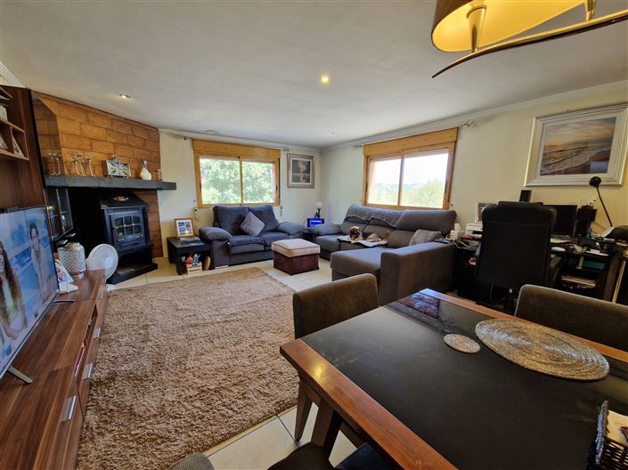 Image No.14-3 Bed Townhouse for sale