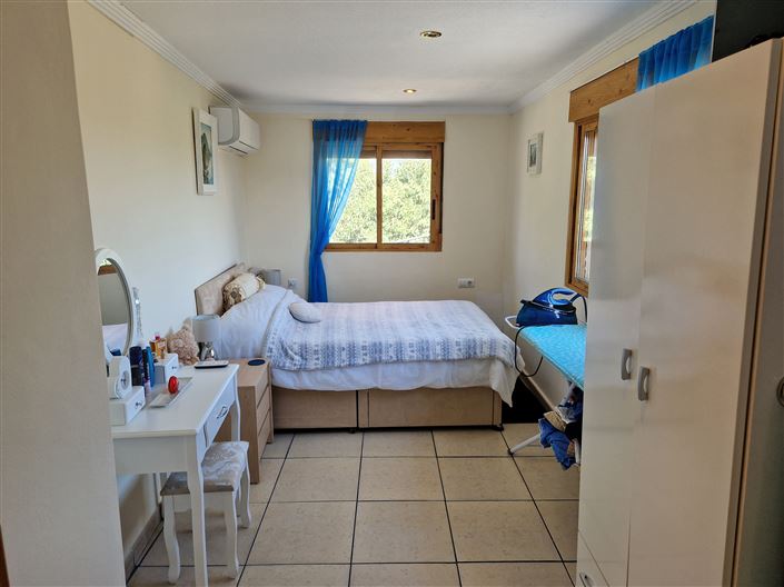 Image No.22-3 Bed Townhouse for sale