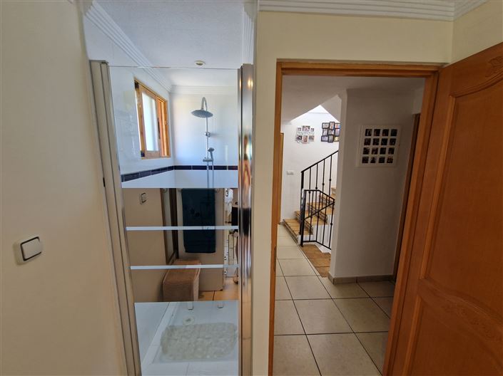 Image No.25-3 Bed Townhouse for sale