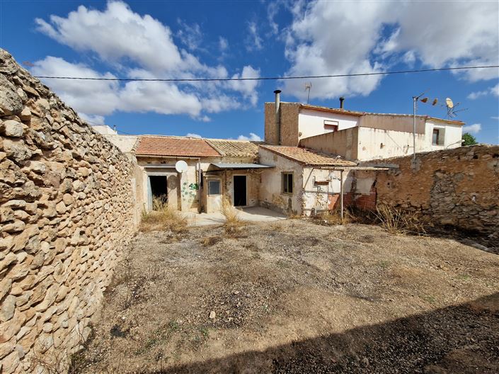 Image No.22-2 Bed Townhouse for sale