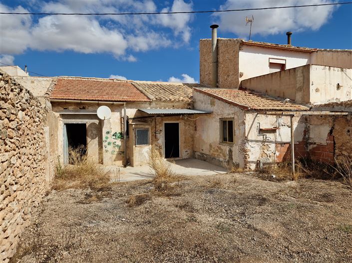 Image No.24-2 Bed Townhouse for sale