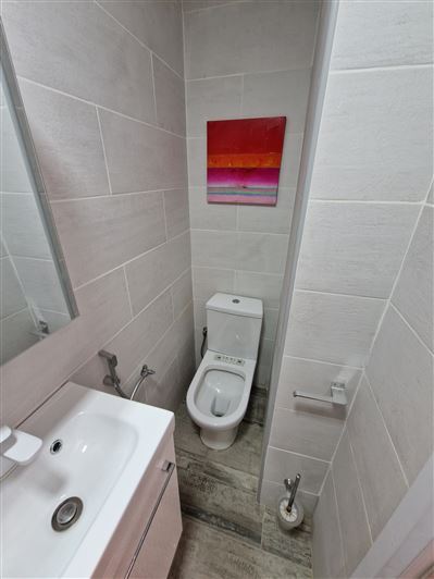 Image No.23-7 Bed Country House for sale