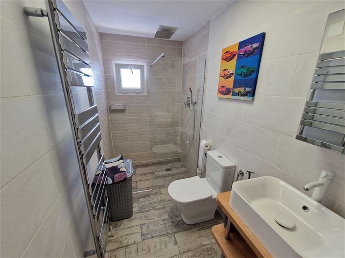 Image No.29-7 Bed Country House for sale