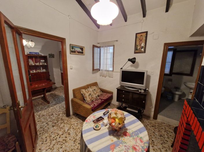 Image No.16-4 Bed Townhouse for sale