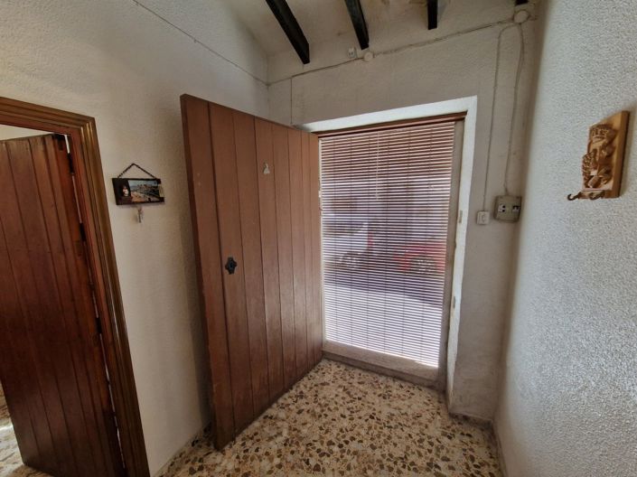 Image No.2-4 Bed Townhouse for sale
