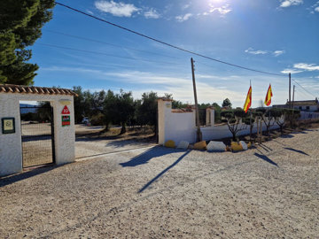 3251campsitebusinessw3bedroomhouse05012312360