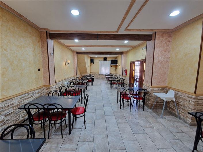 Image No.15-Commercial de 4 chambres à vendre à Canada de la Lena