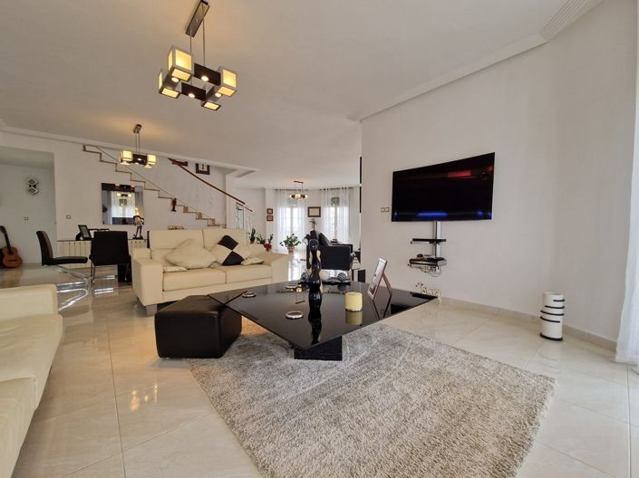 Image No.17-Villa de 4 chambres à vendre à Pinoso