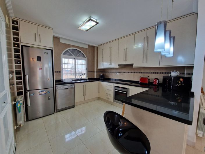 Image No.18-Villa de 4 chambres à vendre à Pinoso