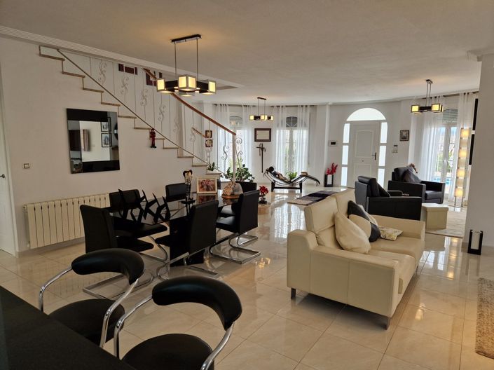 Image No.23-Villa de 4 chambres à vendre à Pinoso