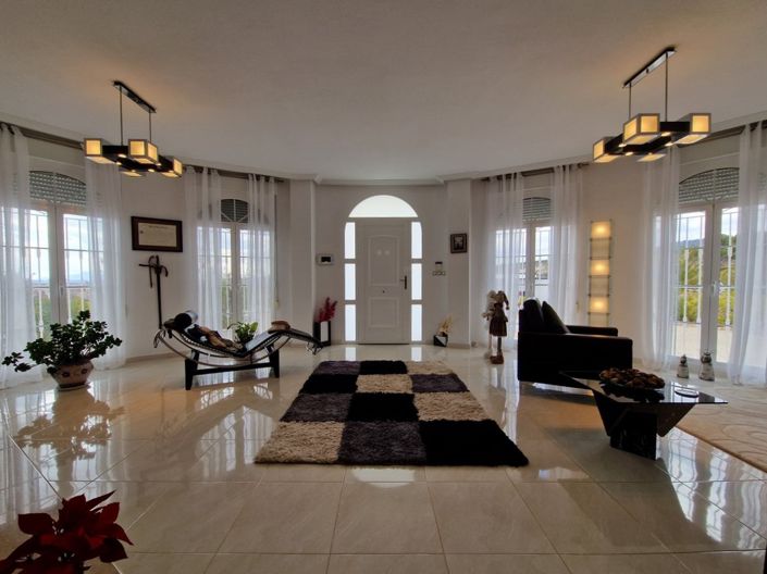 Image No.6-Villa de 4 chambres à vendre à Pinoso