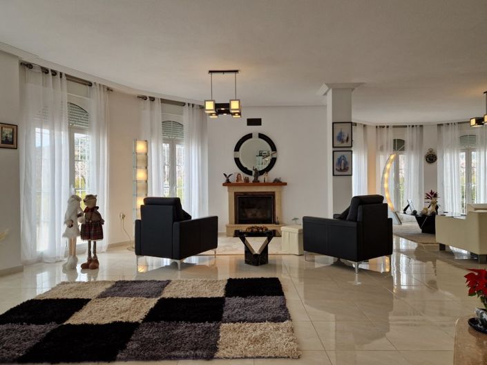 Image No.8-Villa de 4 chambres à vendre à Pinoso