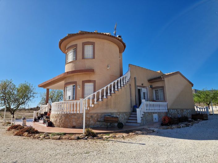 Image No.3-4 Bed Villa for sale